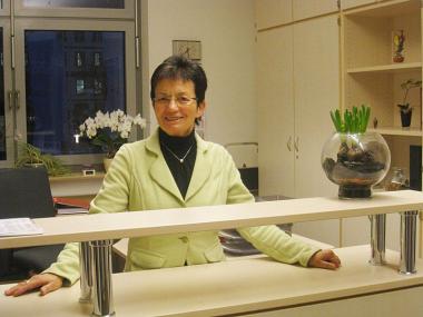Lucia Erfmann an ihrem Arbeitsplatz in der LWL-Förderschule Moritz-von-Büren-Schule. <br>Foto:LWL</br>