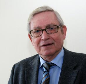 Der LWL zeichnet Dr. Heinrich Rüthing mit seinem Förderpreis aus. <br>Foto: Universität Bielefeld<br />