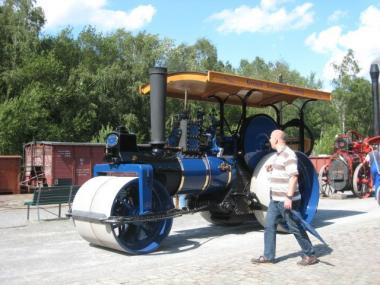 Die Straßenwalze ¿Miss Elli¿ wird mit Dampf betrieben, sie ist Gast bei der Extraschicht in Witten <br>Foto: LWL<br />