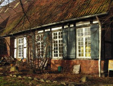 Fast wäre eines der ältesten Bauernhäuser Deutschlands verloren gegangen, Dach und Fachwerk des mittelalterlichen Gebäudes sind gerettet, im Inneren ist aber noch einiges zu tun. <br>Foto: LWL<br />