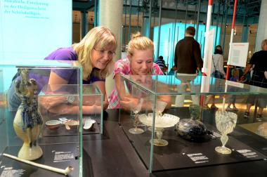 Die Dauerausstellung des LWL-Museums für Archäologie lädt zu einer Zeitreise durch 250.000 Jahre Menschheitsgeschichte ein. Am 18.8. erfolgt die Zeitreise in Deutscher Gebärdensprache. <br>Foto: LWL/W. Quickels<br />