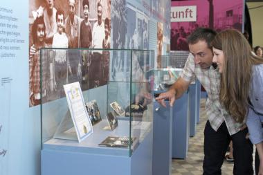 Blick in die Ausstellung ¿Nach Westen¿. <br>Foto:LWL/Hudemann<br />