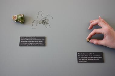 Diese Spiele-Utensilien aus dem 13. Jahrhundert sind neben weiteren frischen Funden aus dem Herzen Paderborns ab dem 6.12. im Museum in der Kaiserpfalz zu sehen.<br> Foto: LWL<br />