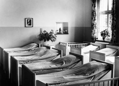 St. Johannes-Stift Marsberg: Schlafsaal um 1950. <br>Foto: LWL/Hild