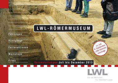Der druckfrische Veranstaltungskalender für das 2. Halbjahr im LWL-Römermuseum in Haltern ist zwar randvoll mit Terminen, passt aber trotzdem bequem in jede Hosentasche. <br>Foto: LWL