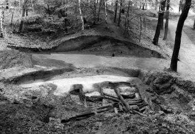 Die Archäologen haben sich über die Jahrzehnte viel mit der Bumannsburg beschäftigt. Auf diesem Bild ist eine Ausgrabung aus dem Jahr 1978 dokumentiert. <br>Foto: LWL/Arend