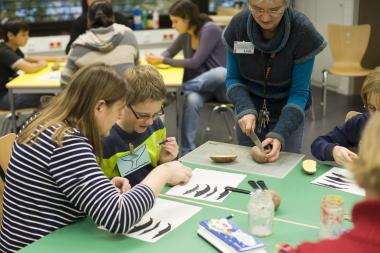 Die Wale stehen im Mittelpunkt des WerkstattNachmittages für Groß und Klein. <br>Foto: LWL/Oblonczyk