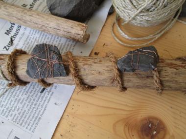 Holz und Stein kreativ miteinander verbunden. <br>Foto: LWL/Ehses
