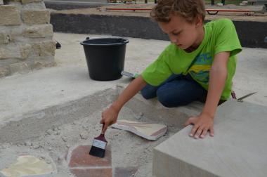 Im GrabungsCAMP des LWL-Museums für Archäologie geht es der Vergangenheit auf die Spur - und der Arbeit der Archäologen.  <br>Foto: LWL/Burgemeister