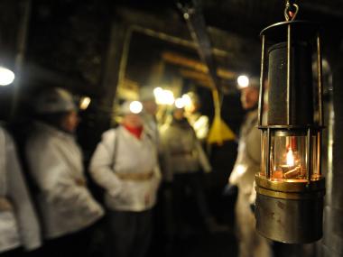 Lampenführung im Besucherbergwerk der Zeche Nachtigall. <br>Foto: LWL/Appelhans