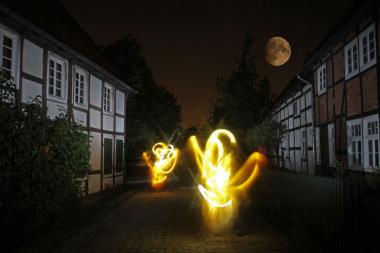 Das Themenjahr ¿Verflixt!¿ lockte über 200.000 Besucher ins LWL-Freilichtmuseum Detmold. Foto: LWL/ Jähne