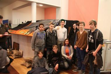 Das Mobile zeigt Ergebnis und Herstellung der Färbeaktion auf der Henrichshütte. <br> Foto: LWL