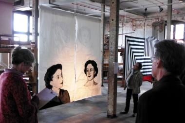 Die Arbeit ¿Meine Mutter¿ von Ulrike Fritz ist mit weiteren textilen Kunstwerken bis zum 5. Oktober im LWL-Textilwerk zu bewundern. <br>Foto: LWL