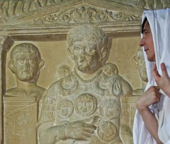 Mit Marcus Caelius durch das Reich der Toten.<br>Foto: LWL/Runkel