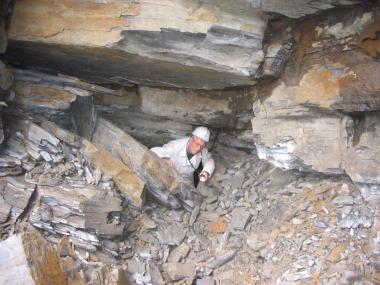 Wolfgang Rühl berichtet über den Betrieb und die Stilllegung der Kleinzeche Ringeltaube II. <br>Foto: LWL 