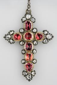 Das prächtige Bischofskreuz ist das Kunstwerk des Monats Januar im LWL-Museum für Kunst und Kultur. <br>Foto: LWL/Ahlbrand-Dornseif