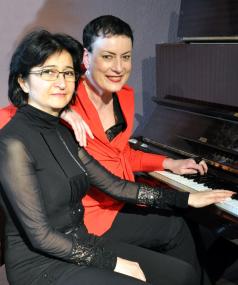 Tizah Haase und Armine Ghuloyan präsentieren Lieder und Chansons im Schiffshebewerk Henrichenburg. Foto: Privat