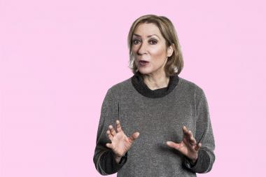 Beate Reker liest im Planetarium Münster. <br>Foto: LWL/Oblonczyk