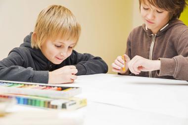 Bei der Erstellung eigener Illustrationen ist Kreativität gefragt.<br>Foto: LWL/Hanna Neander