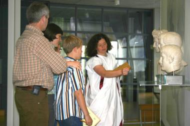Mit einer Patrizierin durchs LWL-Römermuseum. <br>Foto: LWL