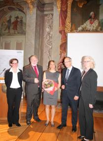 Verleihung des Karl-Zuhorn Preises 2015. v.l.n.r.: Frau Prof. Dr. Elisabeth Timm, Dieter Gebhard, Dr. Kirstin Bernhard, Matthias Löb. Christiane Cantauw.<br>Foto: LWL/Smigla-Zywocki