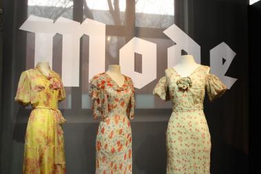 Blick in die Ausstellung ¿Glanz und Grauen¿.<br>Foto: LWL/Betz 