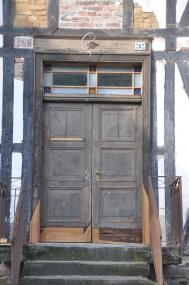Die Türen im Hof Remberg, dem aktuellen Aufbauprojekt im LWL-Freilichtmuseum Detmold, stehen bei einer Führung am kommenden Freitag im Mittelpunkt.<br>Foto: LWL