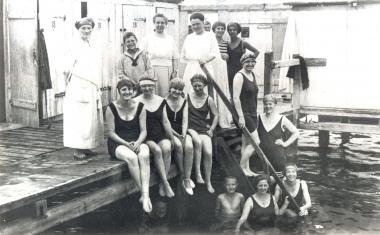 Badevergnügen in Münster-Sudmühle um 1925.<br>Foto: LWL-Archiv