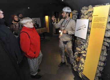 Blick in die Ausstellung ¿Der Weg in die Tiefe¿.<br>Foto: LWL/Appelhans