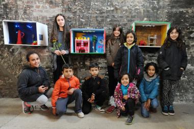Die Glückskäfer-Kinder präsentierten zum Abschluss der Herbstferienaktion ihre Boxen auf der Zeche Hannover.<br>Foto: LWL/Appelhans