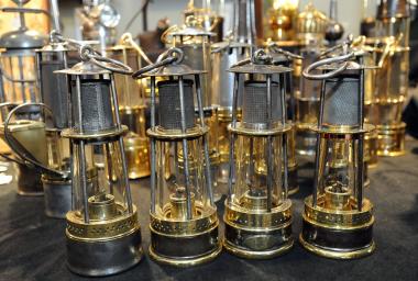 Die Grubenlampe gehört zu den wichtigsten Begleitern des Bergmanns.<br>Foto: LWL/Appelhans