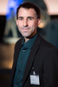 LWL-Planetariumsdirektor Dr. Björn Voss erklärt, was es mit dem Stern von Bethlehem auf sich hat. <br>Foto: LWL/Steinweg