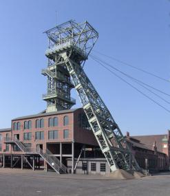 Die Führung zur Bergbautechnik führt auch in die Schachthalle.<br>Foto: LWL/Hudemann