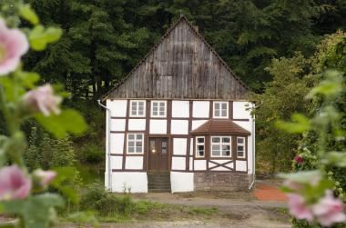 Das Haus Uhlmann steht bei einer Führung durch das LWL-Freilichtmuseum Detmold zum Thema ¿Umbaugeschichten¿ im Mittelpunkt.<br>Foto: LWL/Sagurna