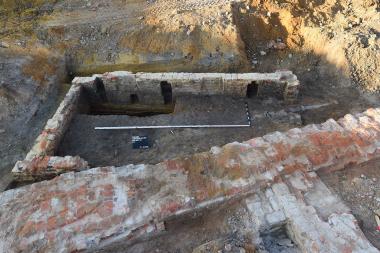 Reste der Klostermauern konnten die LWL-Archäologen dokumentieren - jenes Klosters, in dem auch Anna Katharina von Emmerick lebte. <br>Foto: LWL/Gerard Jentgens & Partner Archäologie