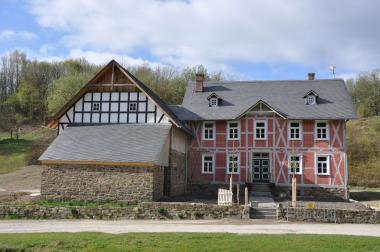 Der Hof Remberg im Sauerländer Dorf des LWL-Freilichtmuseums Detmold wurde am Freitag eröffnet.<br>Foto: LWL/Schmidt