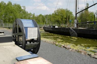 Der Ruhrnachen ¿Ludwig Henz¿ liegt im Wittener Industriemuseum vor Anker.<br>Foto: LWL/Hudemann