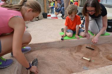 Das GrabungsCAMP öffnet am Wochenende nicht nur für den Internationalen Museumstag, sondern auch für den Herner Spielewahnsinn.<br>Foto: LWL/Burgemeister