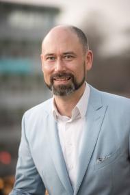 Dr. Bert te Wildt, Oberarzt und Leiter der Institutsambulanz in der Klinik für Psychosomatische Medizin und Psychotherapie des LWL-Universitätsklinikums der Ruhr-Universität Bochum.<br>Foto: LWL