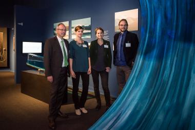 vlnr: LWL-Direktor Matthias Löb, Ausstellungsmacherin Vanessa Rüttler, Ausstellungsmacherin Jana Johe, Dr. Jan Ole Kriegs (Direktor LWL-Museum für Naturkunde).<br>Foto: LWL