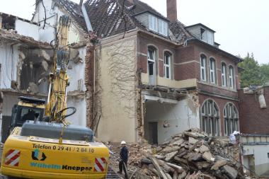Abriss des ausgedienten Verwaltungsgebäudes. Foto: LWL