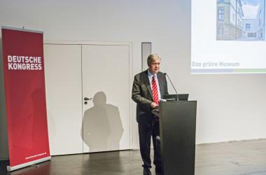 Museumsdirektor Dr. Hermann Arnhold berichtet über die Erfahrungen mit dem Museumsneubau. <br>Foto: LWL/Baasch