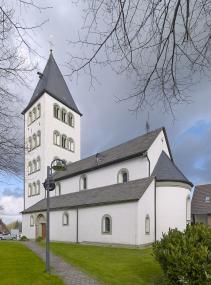 Die denkmalgeschützte St. Andreas-Kirche ist eine der am besten erhaltenen romanischen Dorfkirchen in Westfalen. <br>Foto: LWL/Dülberg