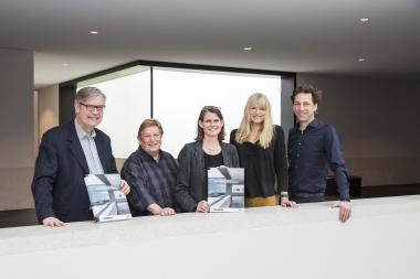 Dr. Hermann Arnhold, Direktor LWL-Museum für Kunst und Kultur, Elisabeth Deiters-Keul, Diplom Foto-Designerin, Judith Pirscher, LWL-Baudezernentin, Dr. Barbara Rüschoff-Thale, LWL-Kulturdezernentin, Stefan Rethfeld, Projektleiter (v.l.).<br>Foto: LWL/Neander