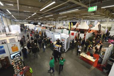 Über 100 Aussteller zeigten auf der LWL-Messe, was Integration¬sunter-nehmen können und wie Fördermittelgeber sie unterstützen.<br>Foto: LWL/Arendt