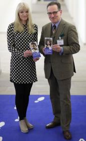 Auf Preußens Spuren: LWL-Kulturdezernentin Dr. Barbara Rüschoff-Thale und Carsten Reuß, LWL-Preußenmuseum Minden.<br>Foto: LWL/Lehn