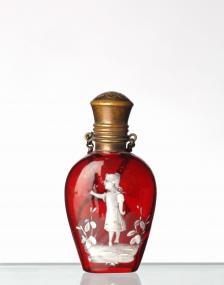 Glasflakon mit frühlingshaftem Blumenmotiv.<br>Foto: LWL