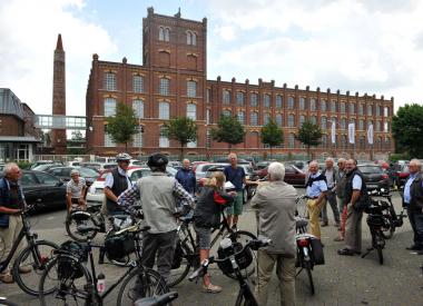 Im vergangenen Jahr führte die textilgeschichtliche Radtour nach Gescher. <br>Foto: LWL/Hochgartz.