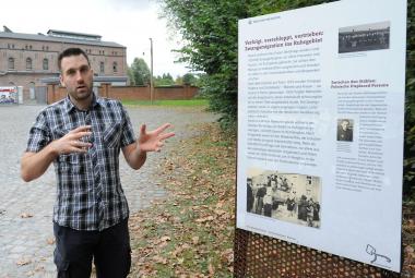 Führung über den Weg der Migration.<br>Fotos: LWL/Appelhans