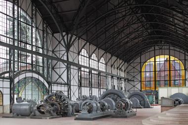 In neuem Glanz präsentiert sich die Maschinenhalle der Zeche Zollern mit ihrem berühmten Jugendstil-Portal nach der Restaurierung.<br>Foto: LWL/Holtappels